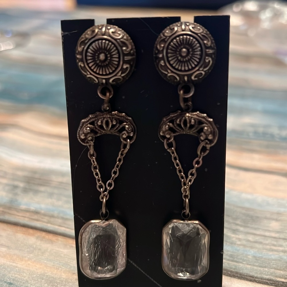 Post back earrings. Dangle chain with square crystal. Antique silver look.